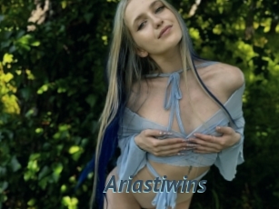 Ariastiwins