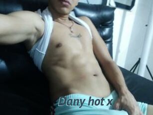 Dany_hot_x