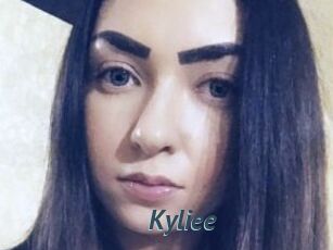 Kyliee_