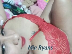 Mia_Ryans