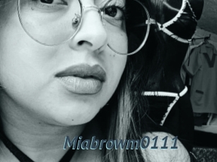 Miabrowm0111