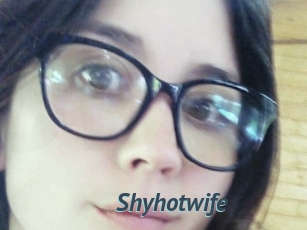 Shyhotwife